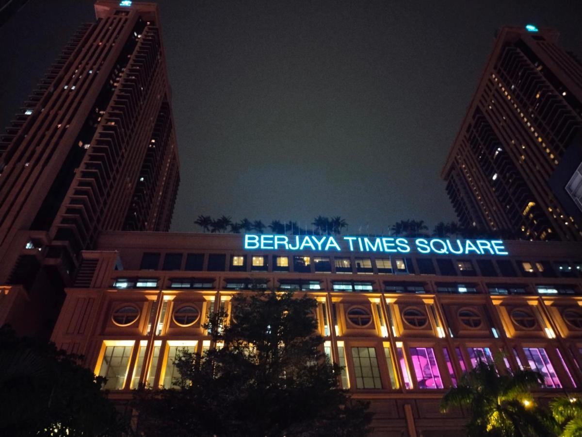 Times Square Grand Service Suite Куала-Лумпур Экстерьер фото